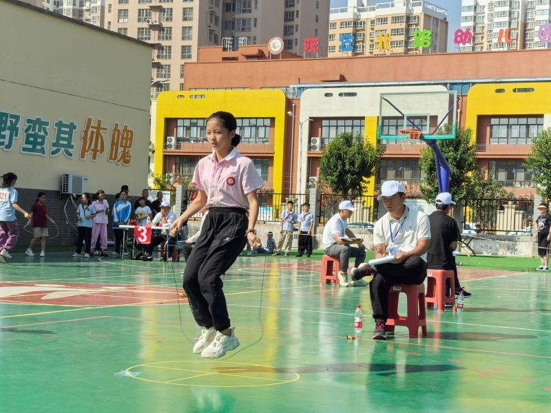 小学生三跳运动会.jpg